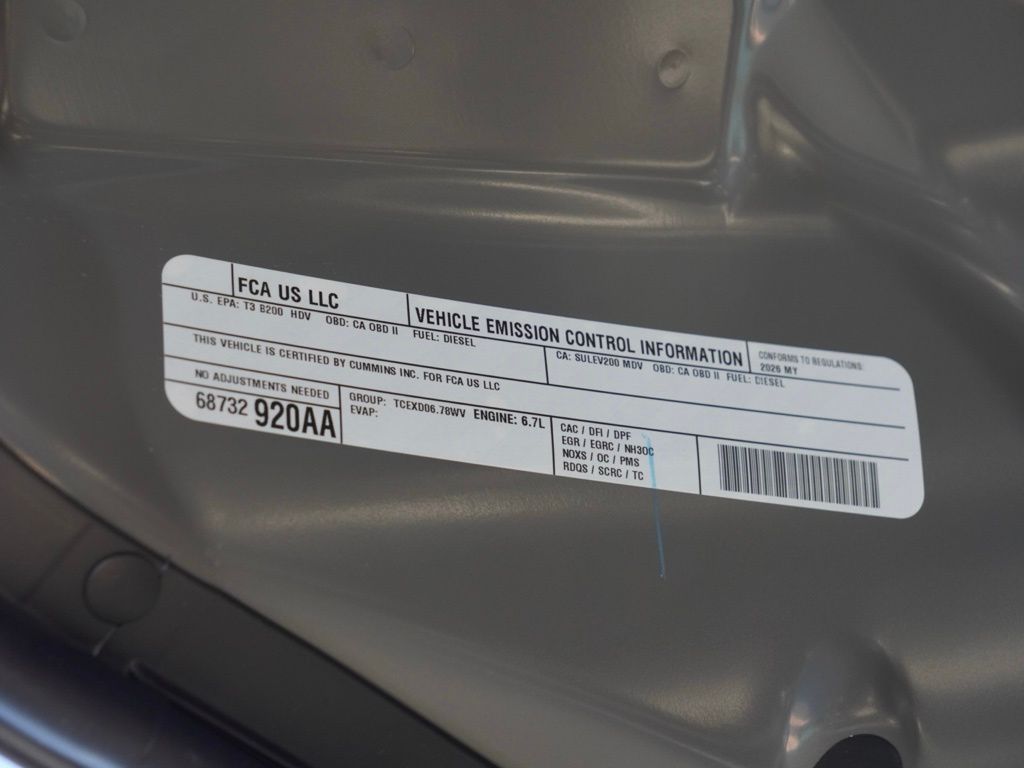 New 2026 Ceramic Gray Clear-Coat Exterior Paint RAM Big Horn image 25