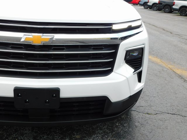 2025 Chevrolet Traverse photo 9