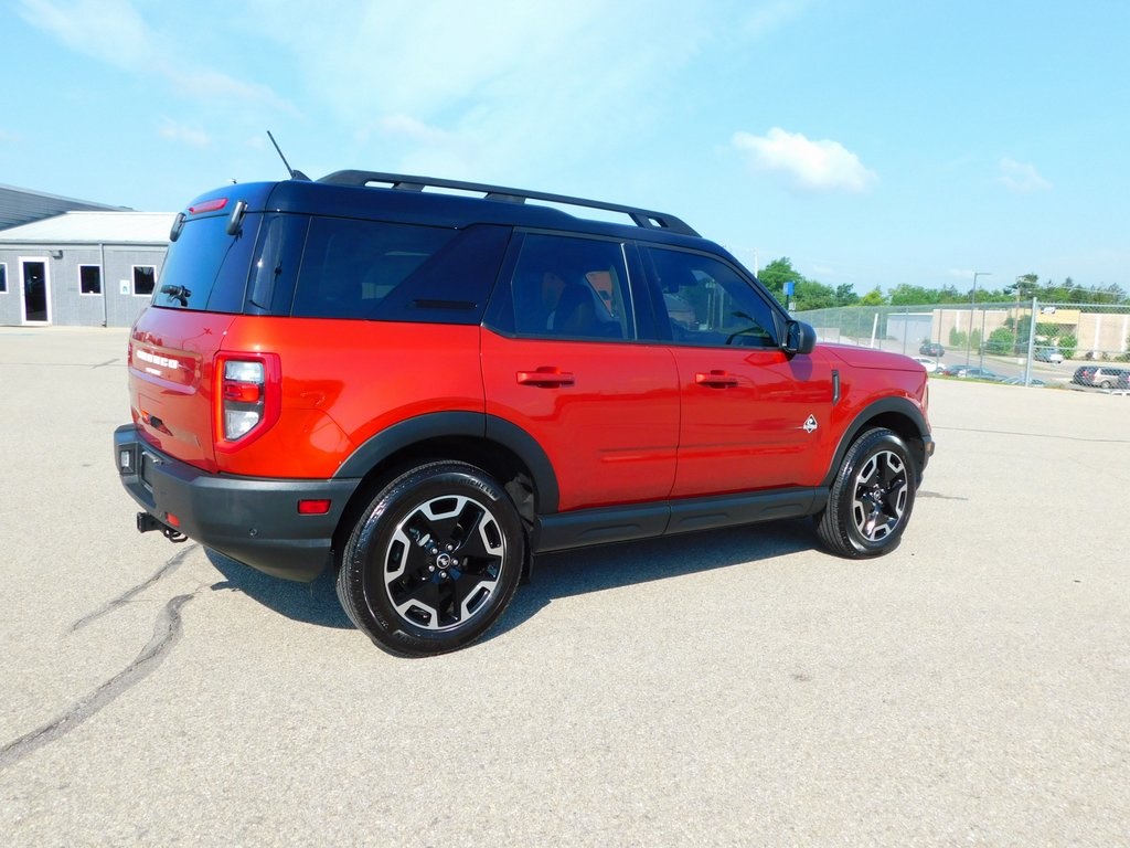 2022 Ford Bronco Sport Outer Banks photo 3