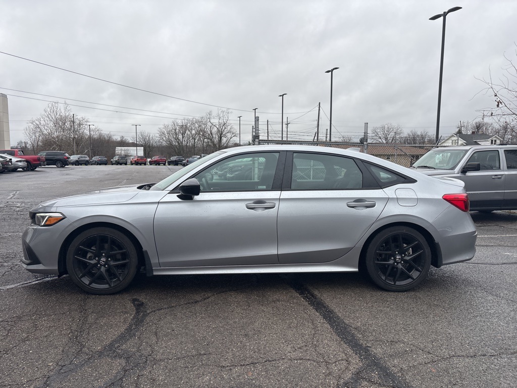 2022 Honda Civic Sport photo 2