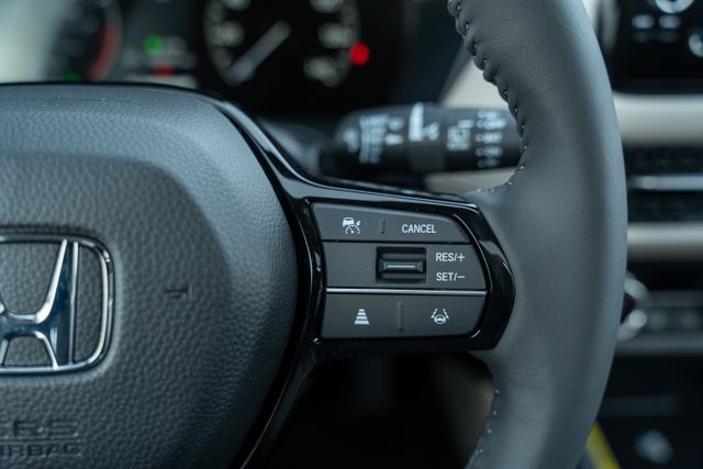 2026 Honda HR-V EX-L photo 17