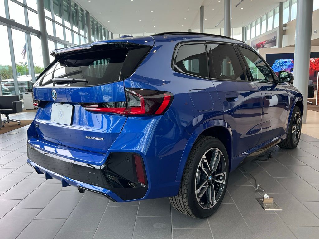 2025 Bmw X1 XDrive28i photo 3