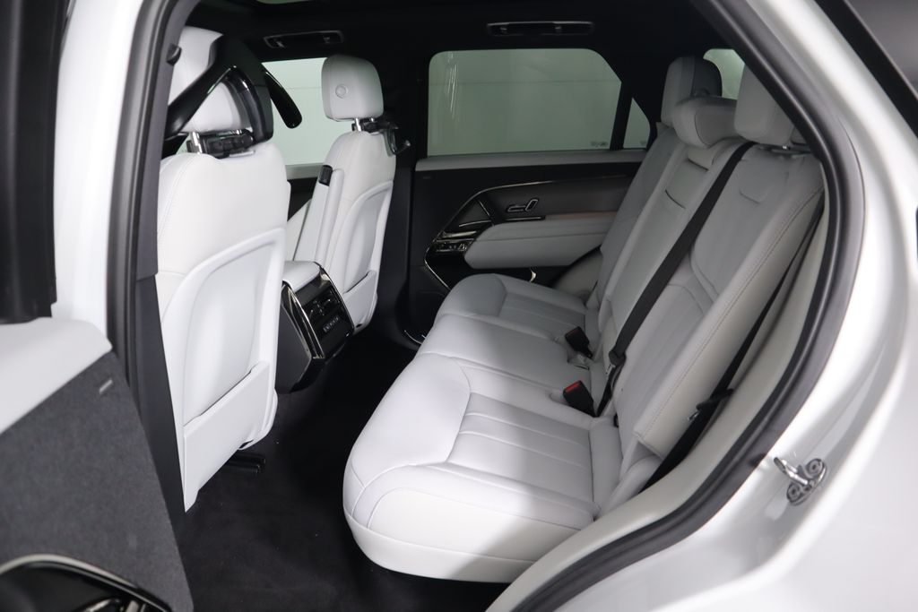 2025 Land Rover Range Rover Sport P360 S photo 19