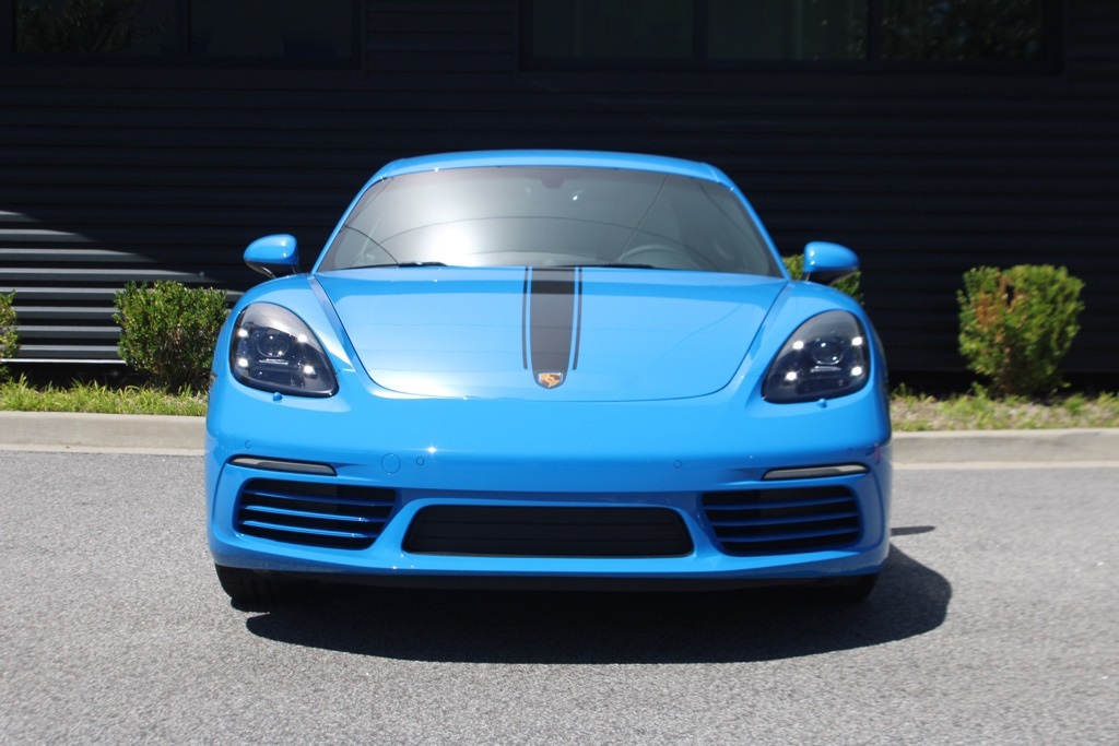 2025 Porsche Cayman photo 10