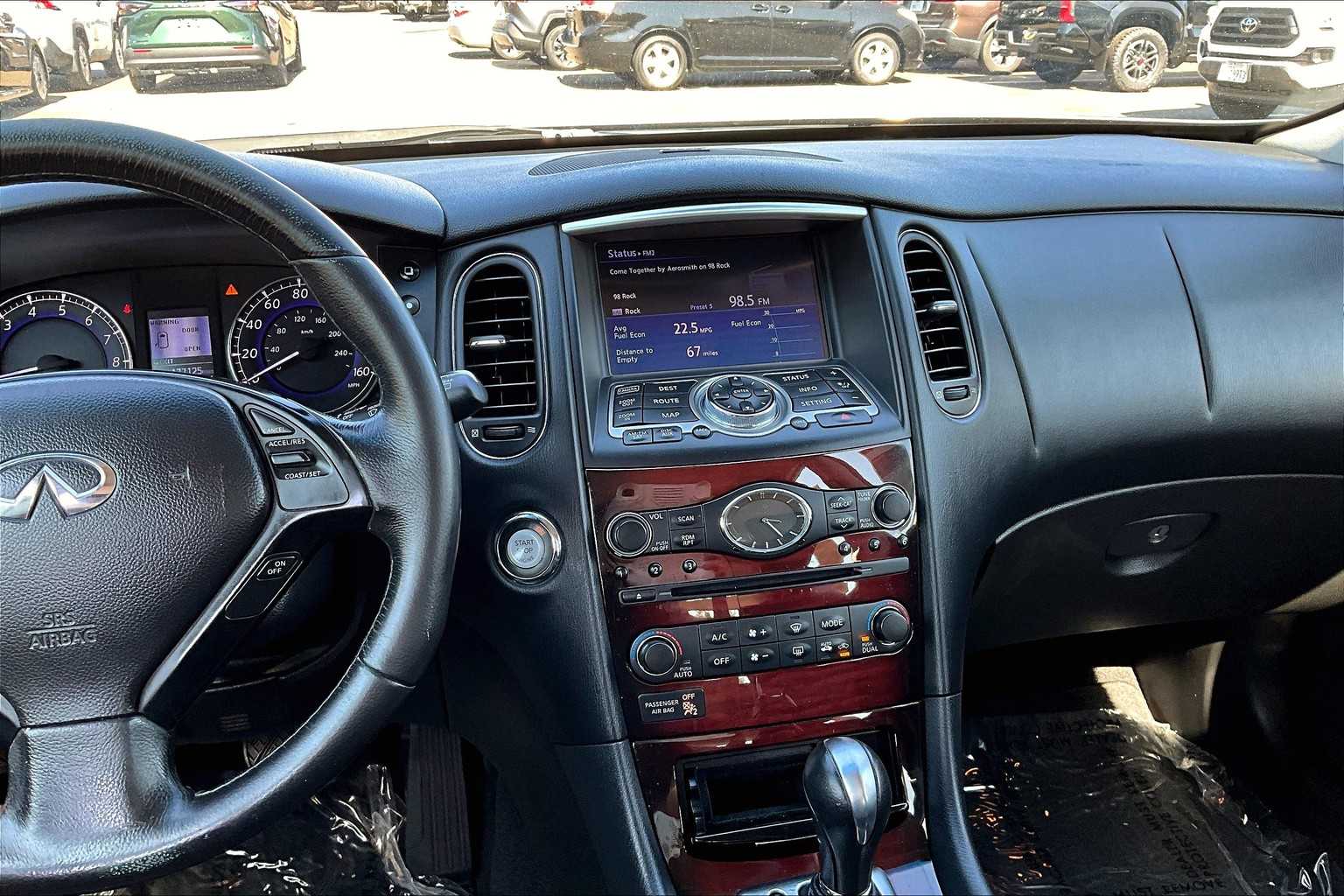 2016 Infiniti QX50 photo 5