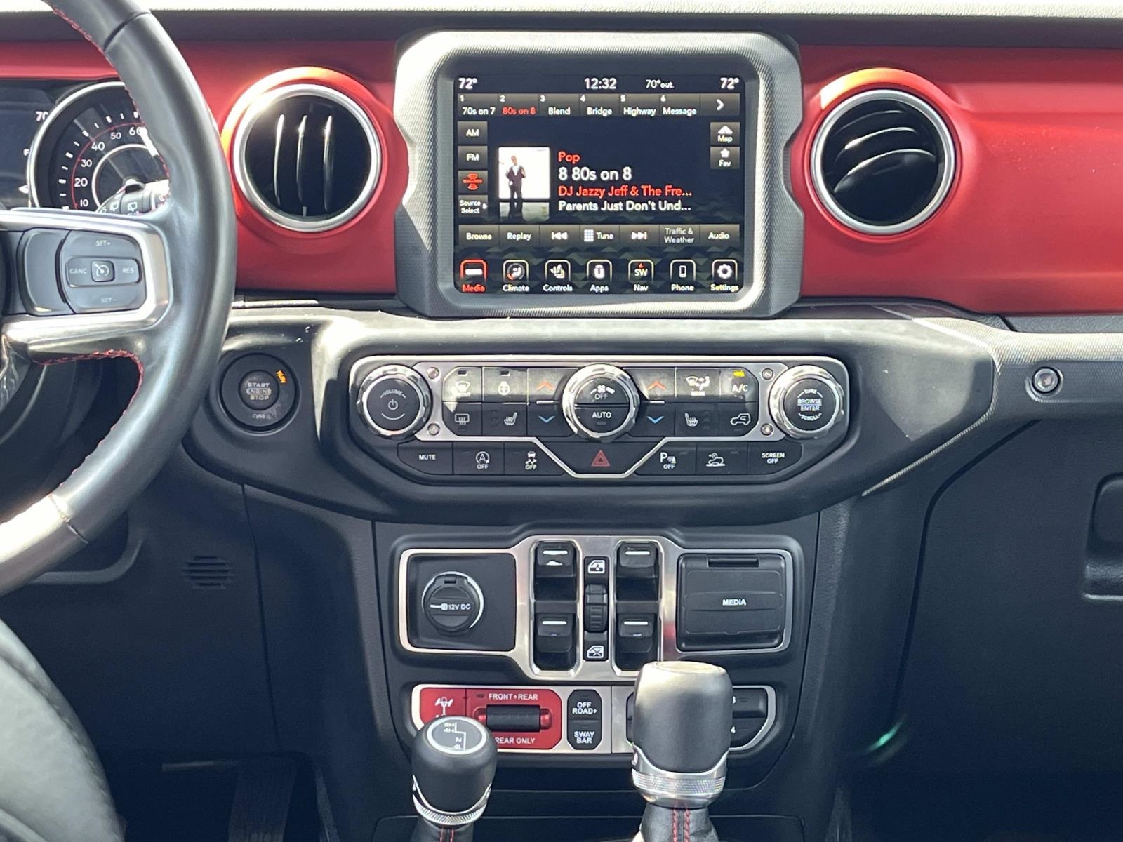 2022 Jeep Wrangler Unlimited Rubicon photo 15