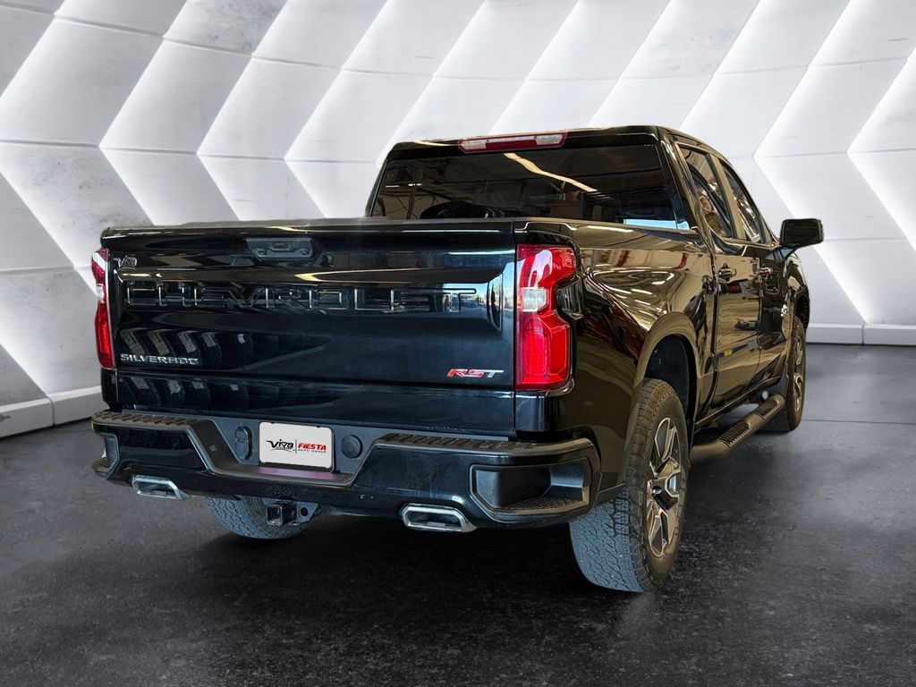 2023 Chevrolet Silverado 1500 RST photo 3