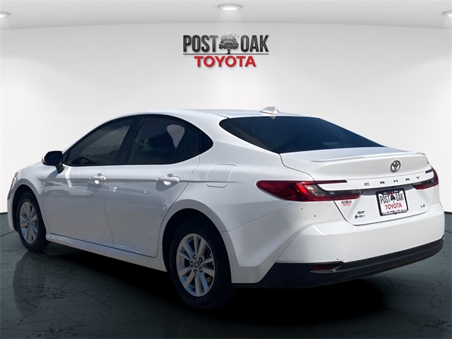 2025 Toyota Camry LE photo 6