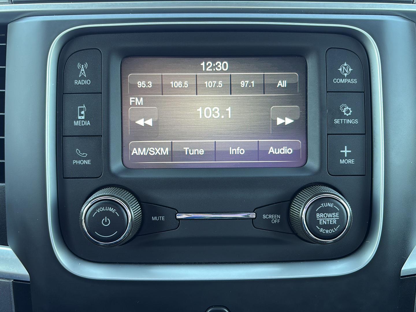 2023 Ram 1500 Classic Warlock photo 4