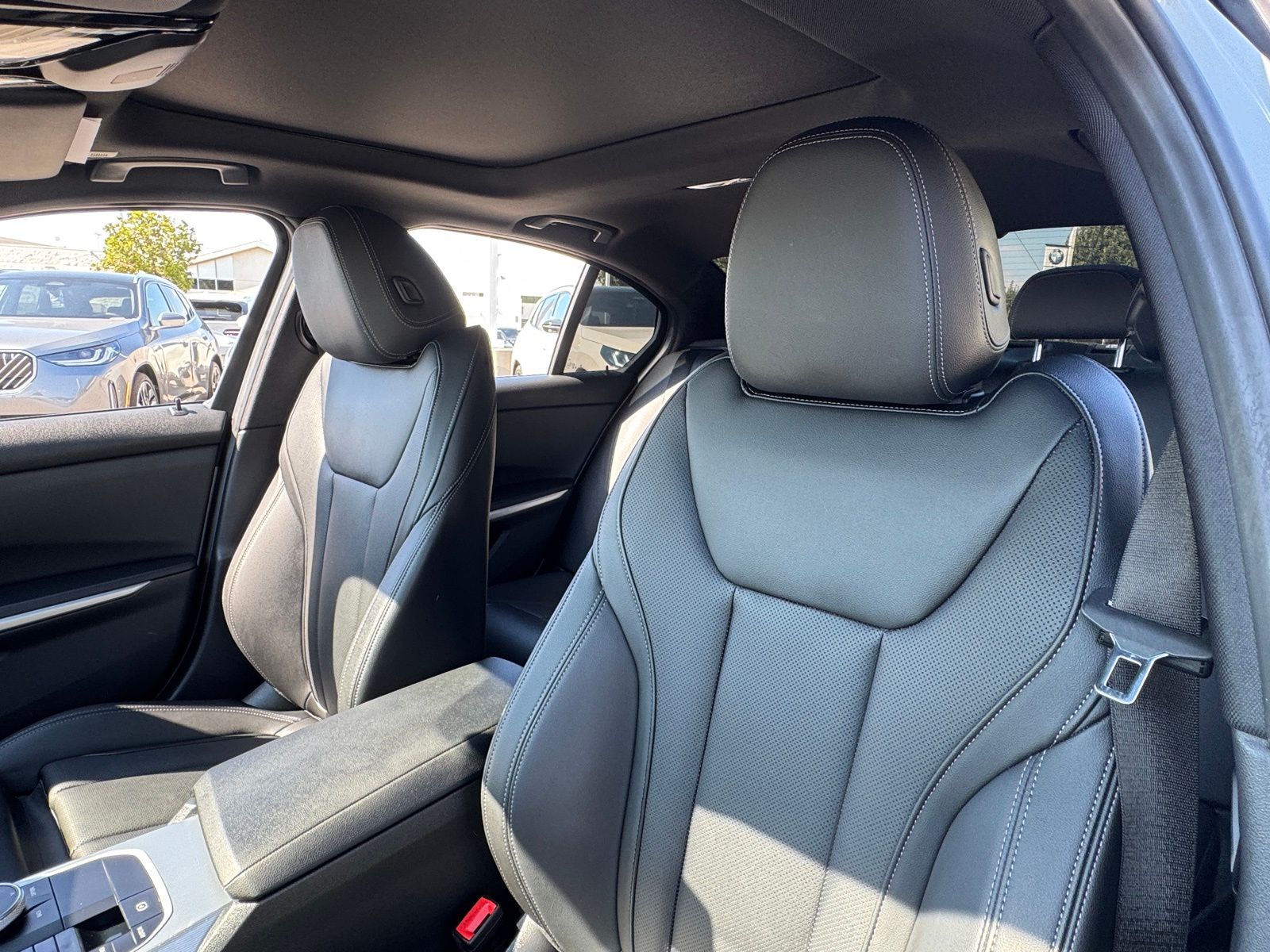 2024 Bmw 330i photo 23