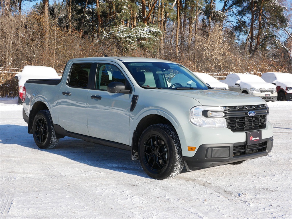 2024 Ford Maverick XL's photo