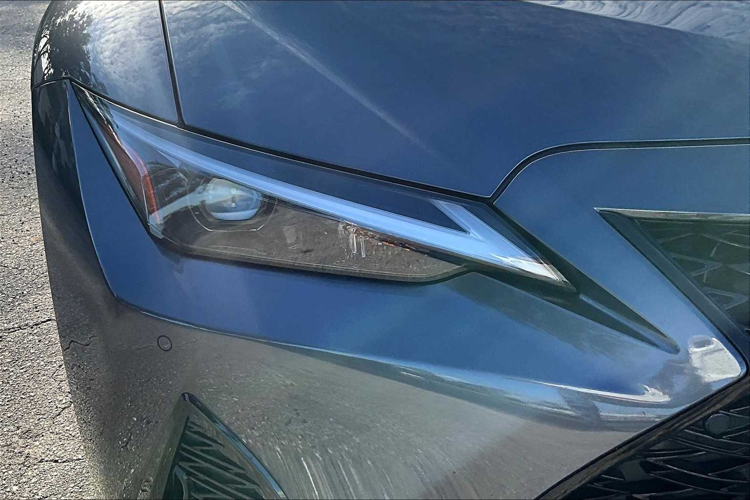 2023 Lexus IS F SPORT photo 26