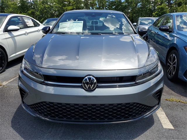 2025 Volkswagen Jetta 1.5T Sport photo 2