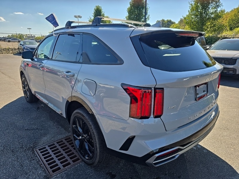2022 Kia Sorento SX photo 3