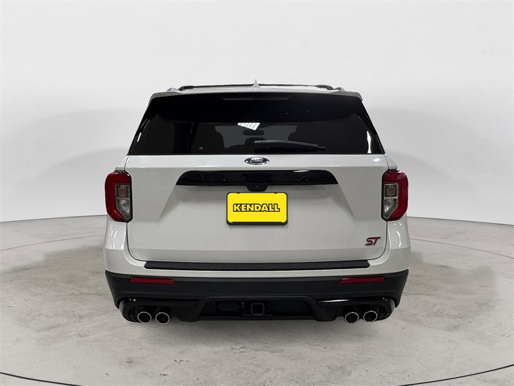 2024 Ford Explorer ST photo 3