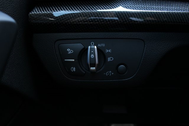 2022 Audi SQ5 Premium Plus photo 14
