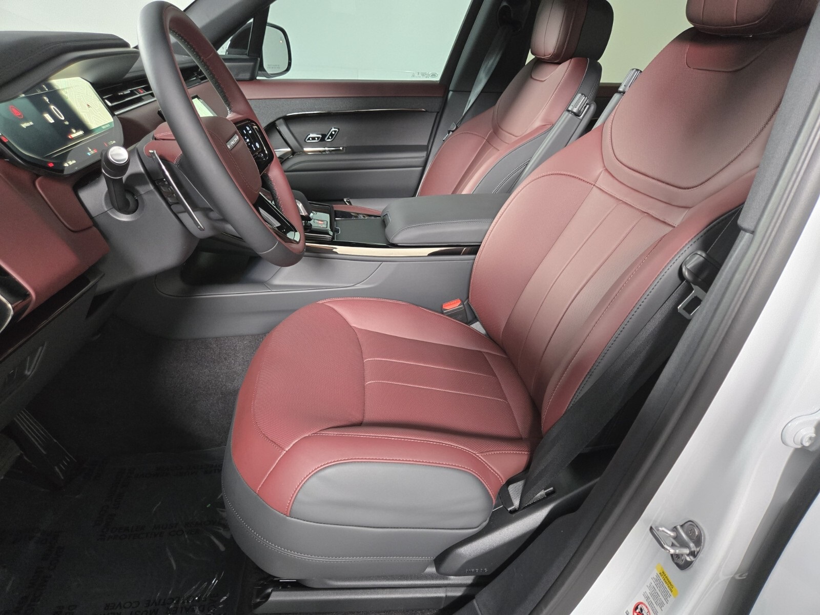 2025 Land Rover Range Rover Sport SE photo 10