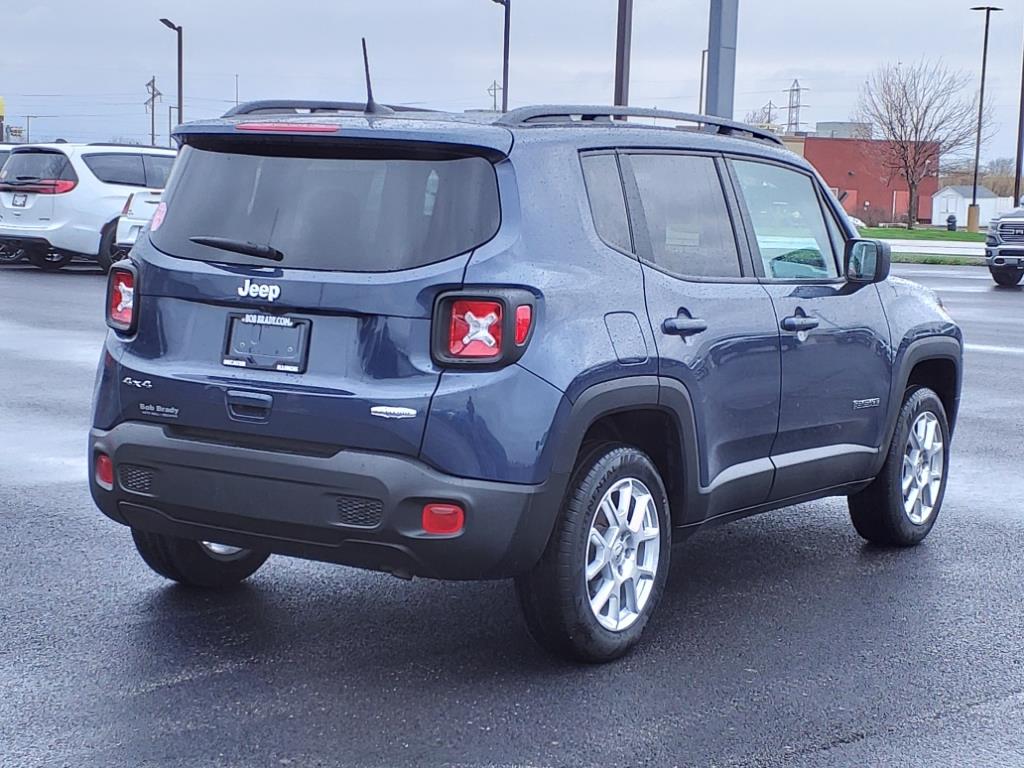 2022 Jeep Renegade Latitude photo 12