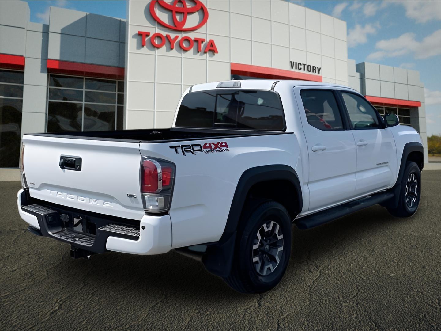 2021 Toyota Tacoma TRD Off-Road photo 2