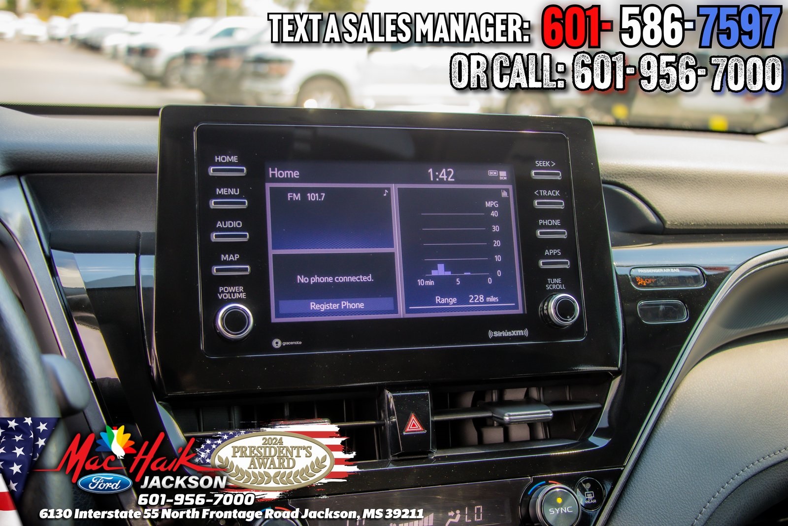 2024 Toyota Camry LE photo 15