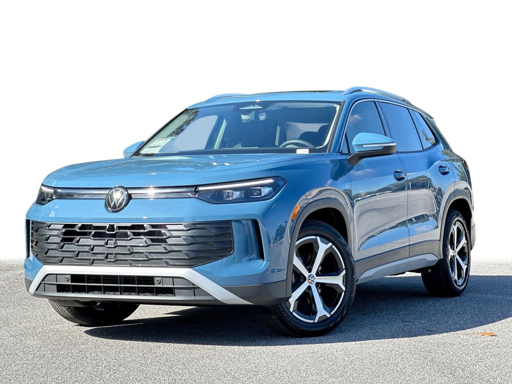 2026 Volkswagen Tiguan SE's photo