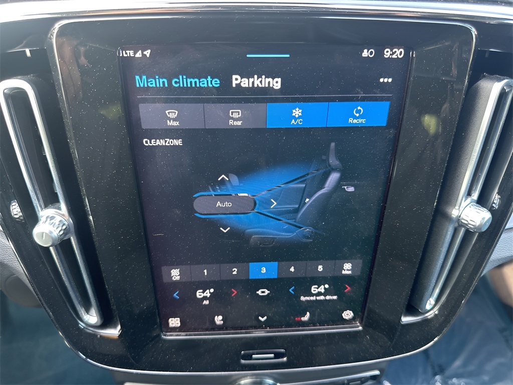 2023 Volvo C40 Recharge Ultimate photo 19