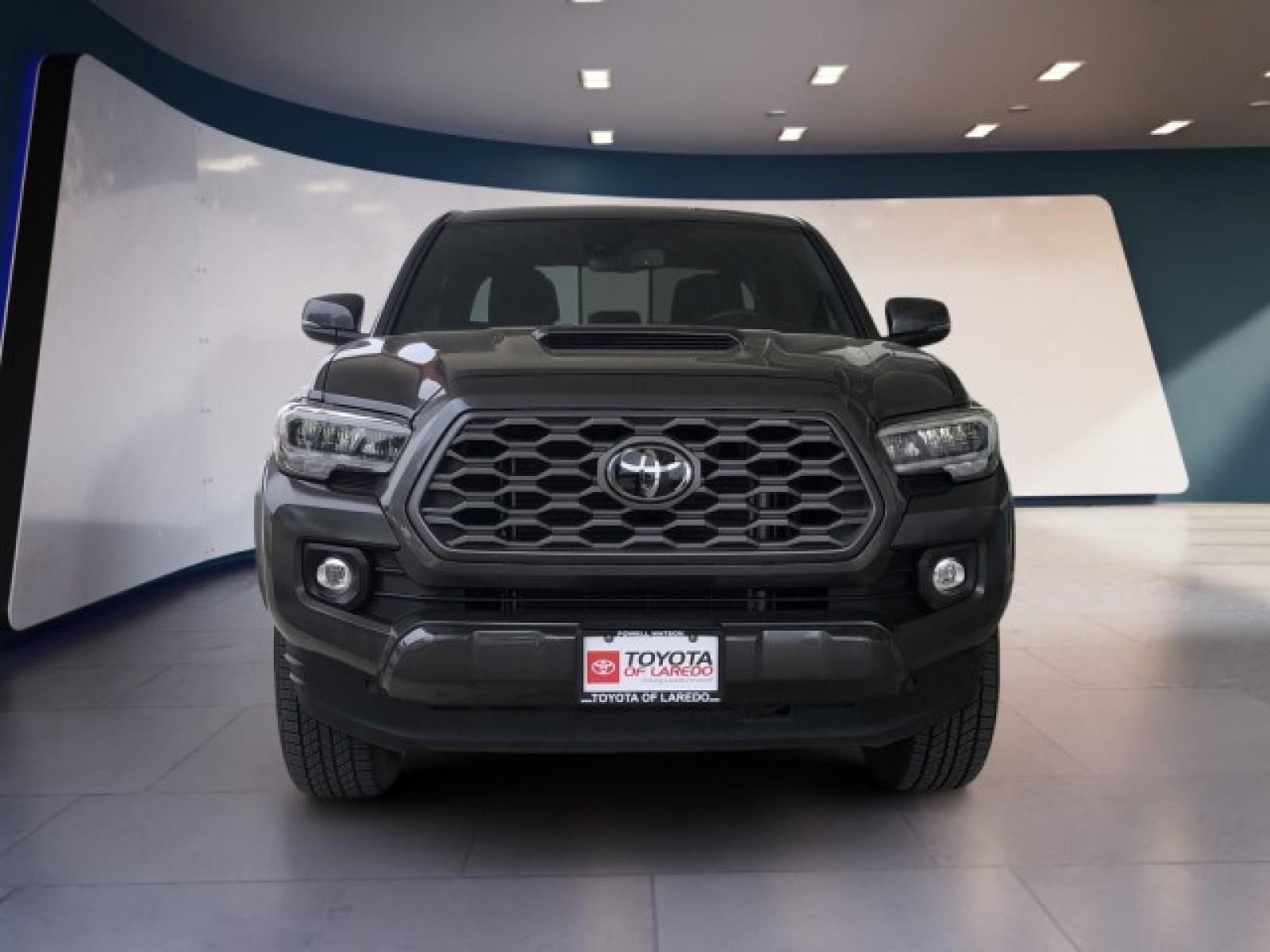 2022 Toyota Tacoma TRD Sport Double Cab V6 photo 3