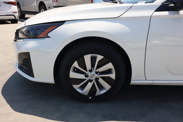2025 Nissan Altima 2.5 S photo 10