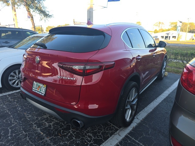 2019 Alfa Romeo Stelvio Base photo 3