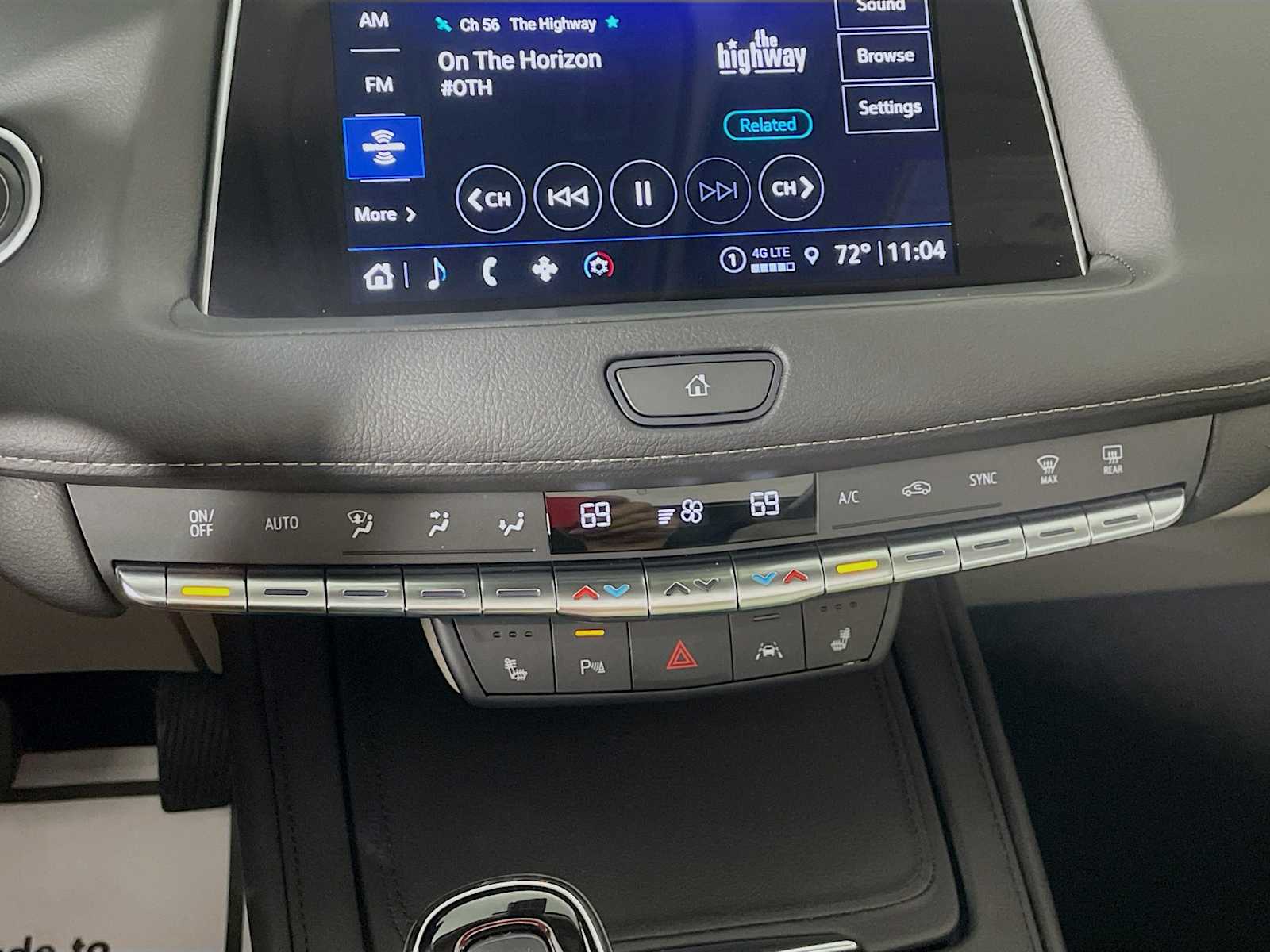 2023 Cadillac XT4 Premium Luxury photo 13