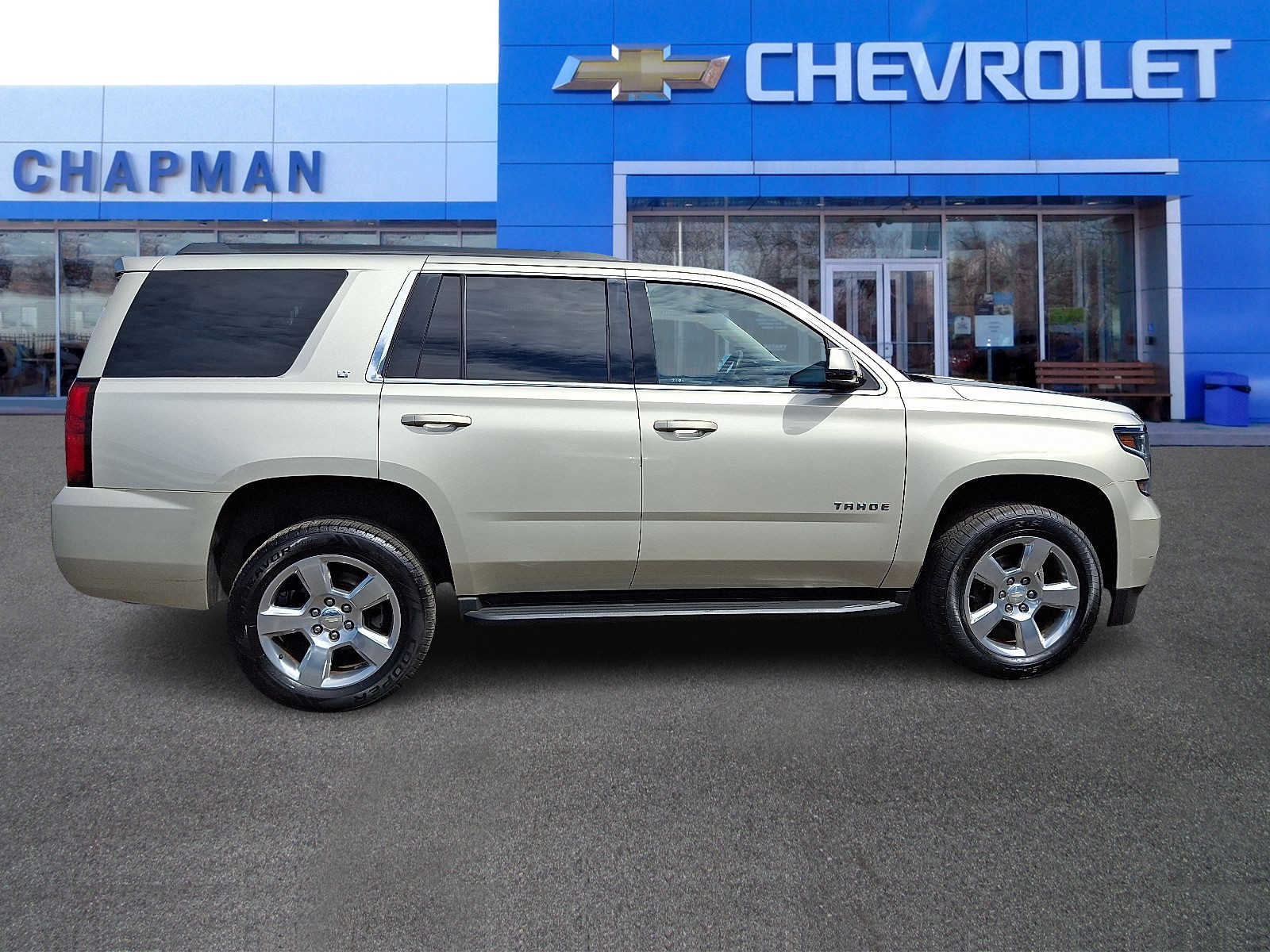 2017 Chevrolet Tahoe LT photo 7
