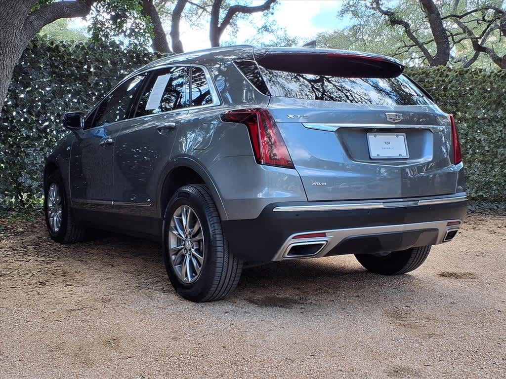 2021 Cadillac XT5 Premium Luxury photo 3