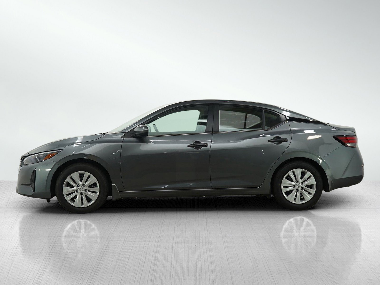 Used 2024 Nissan Sentra S with VIN 3N1AB8BV3RY309103 for sale in Wayzata, Minnesota