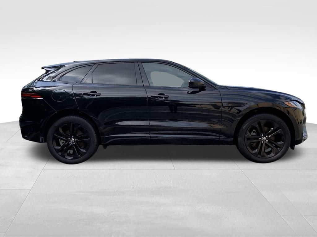 2025 Jaguar F-PACE P250 R-Dynamic S photo 4
