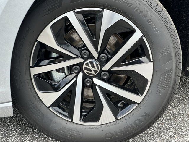 2025 Volkswagen Jetta 1.5T S photo 2