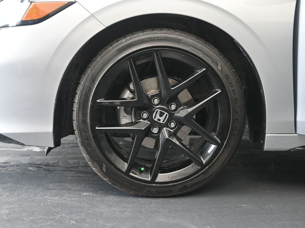 2025 Honda Civic Hatchback Sport photo 8