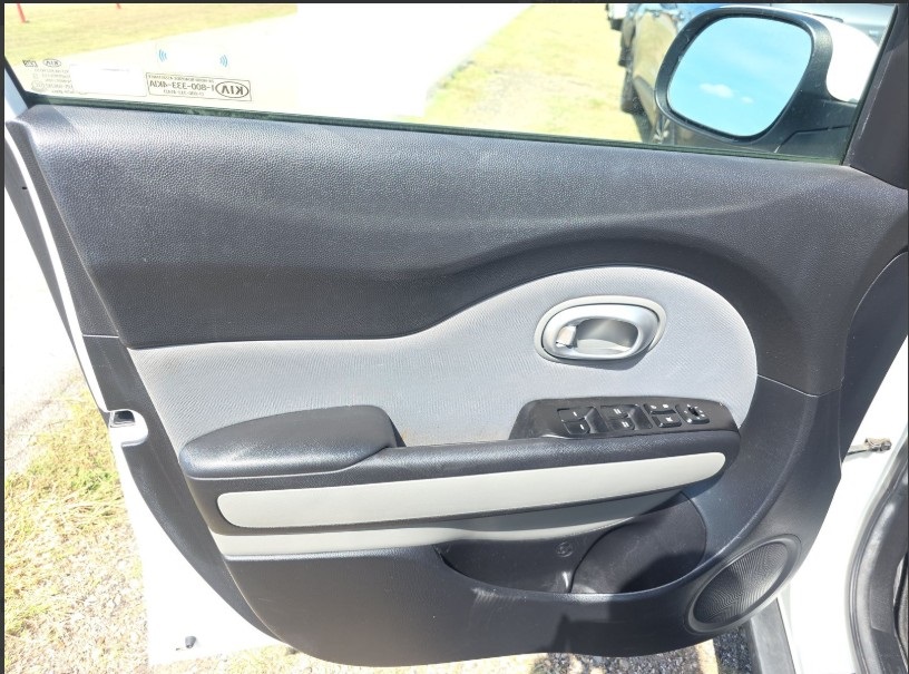 2016 Kia Soul Plus photo 12