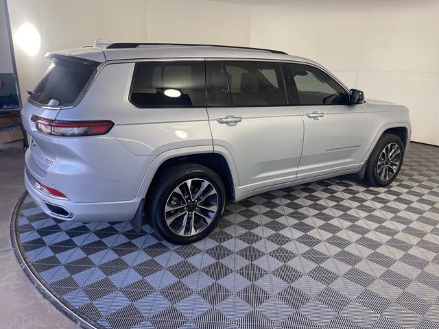 2021 Jeep Grand Cherokee Overland photo 7