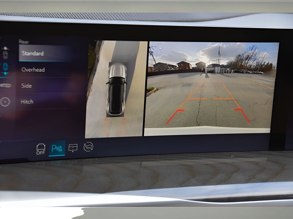 2025 Cadillac Escalade IQ Luxury photo 19