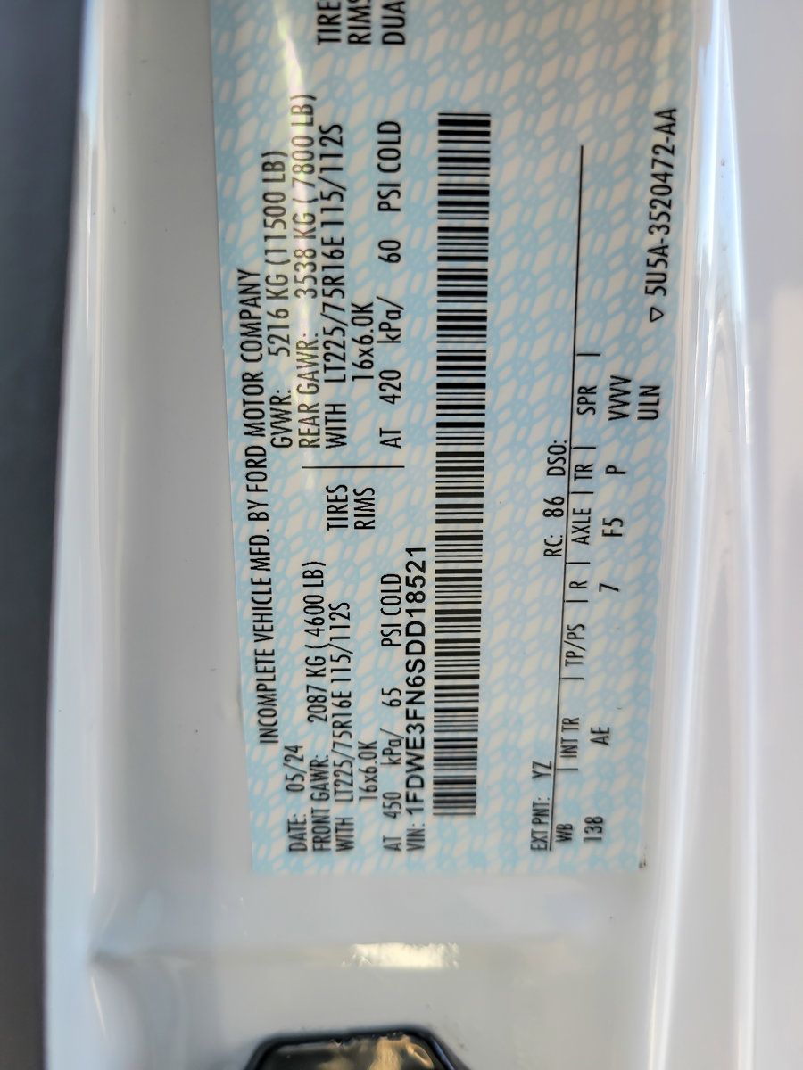 2025 FORD E-350 - Image 30