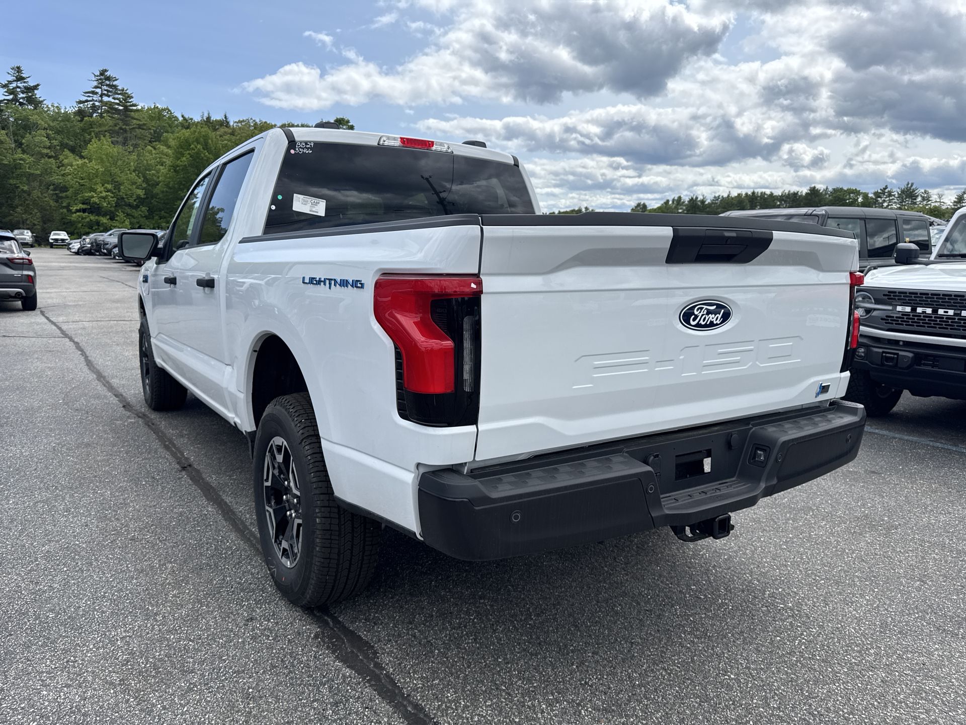 2024 Ford F-150 Lightning XL photo 2
