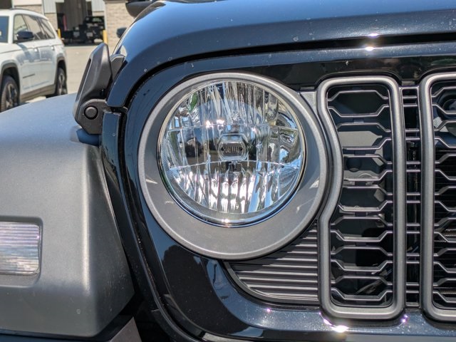 2025 Jeep Wrangler Sport S photo 10