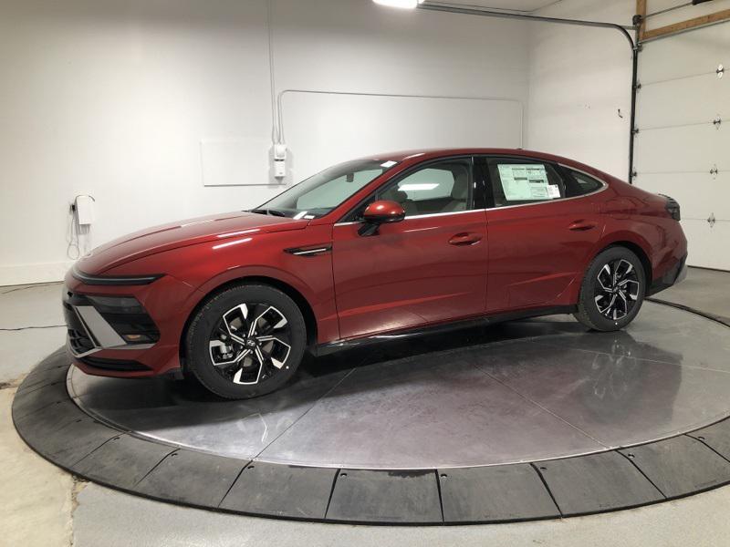 2025 Hyundai Sonata SEL photo 4