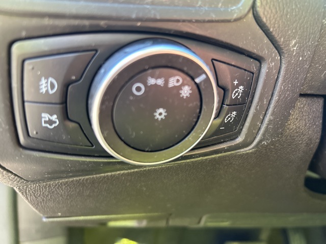 2017 Ford Focus SEL photo 20