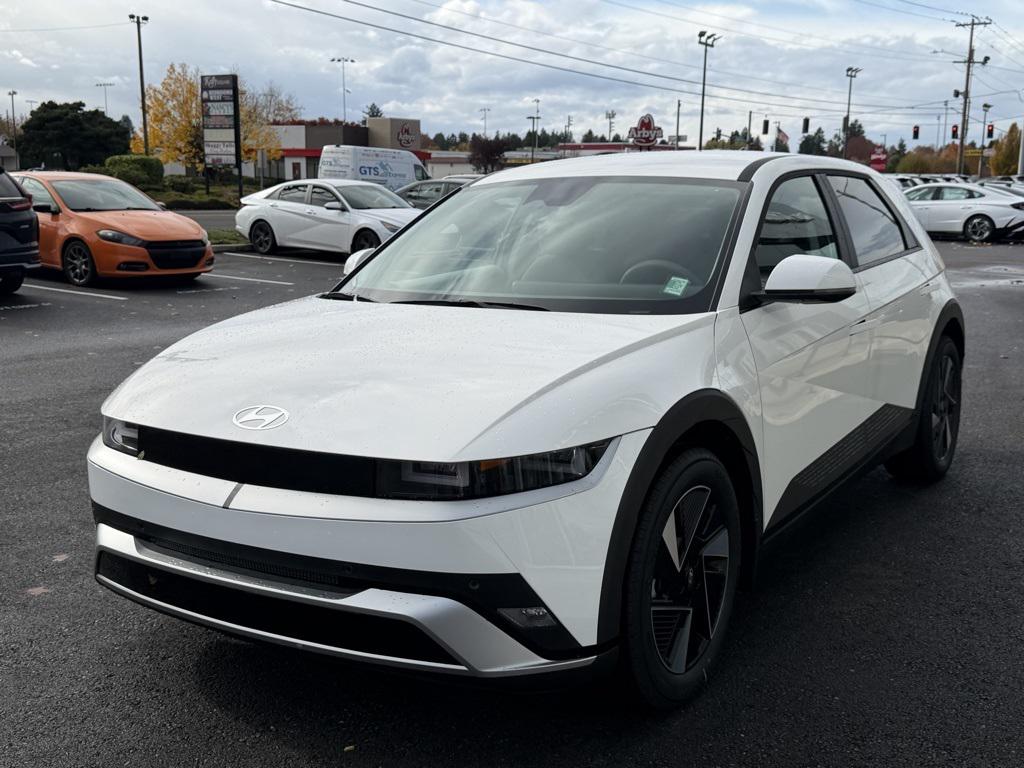 2026 Hyundai Ioniq 5 SE photo 4