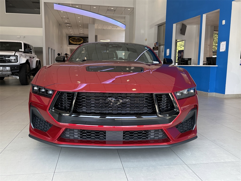2024 Ford Mustang GT photo 2