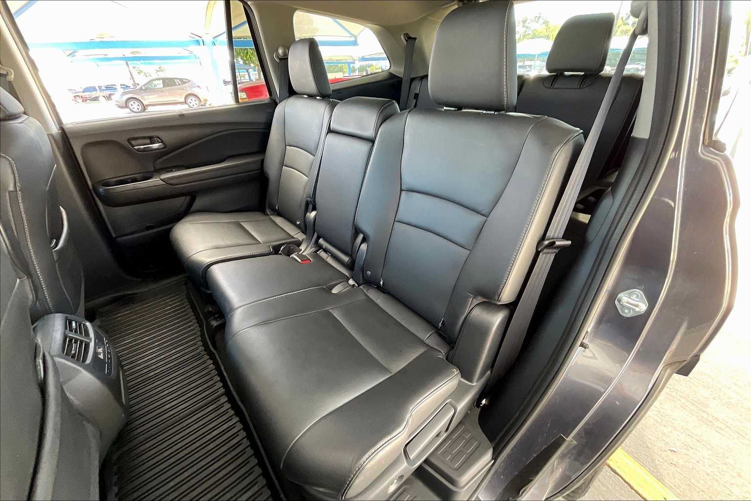 2021 Honda Pilot Special Edition photo 18