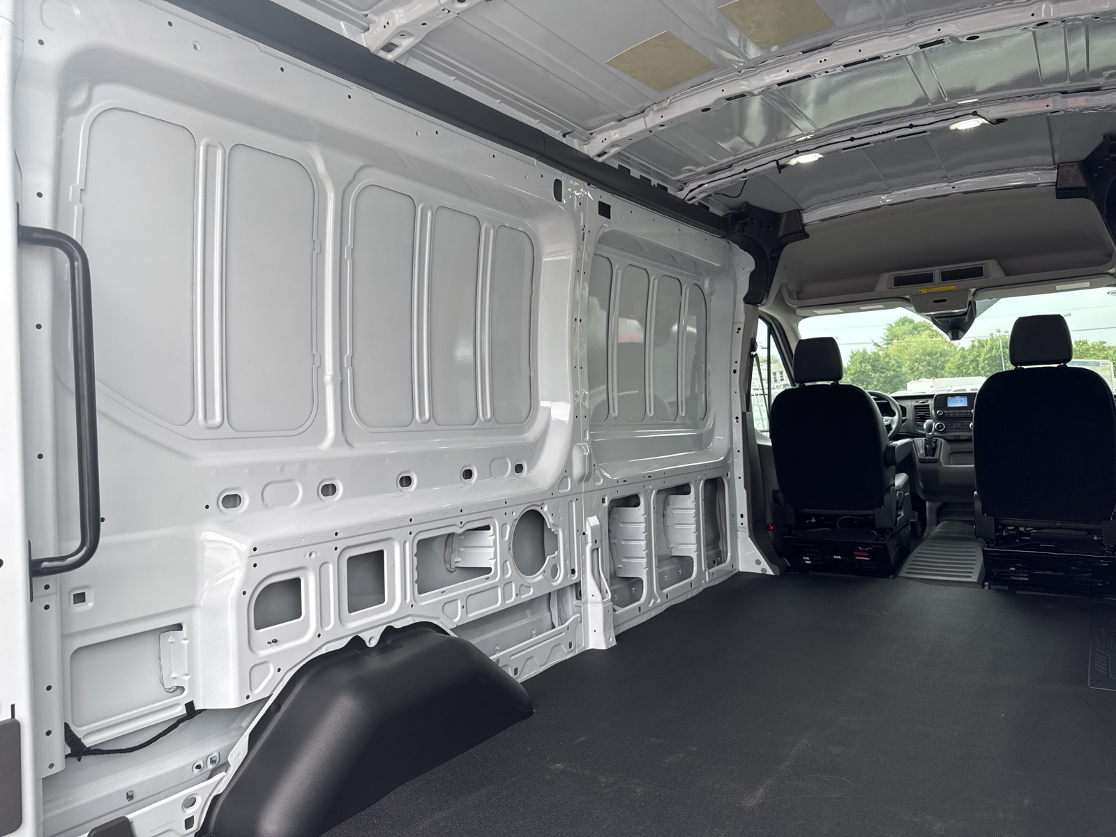 2025 Ford Transit photo 10
