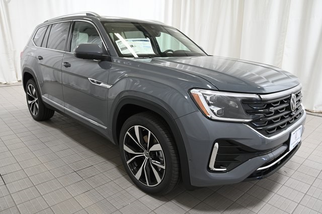 2025 Volkswagen Atlas SEL Premium R-Line photo 6
