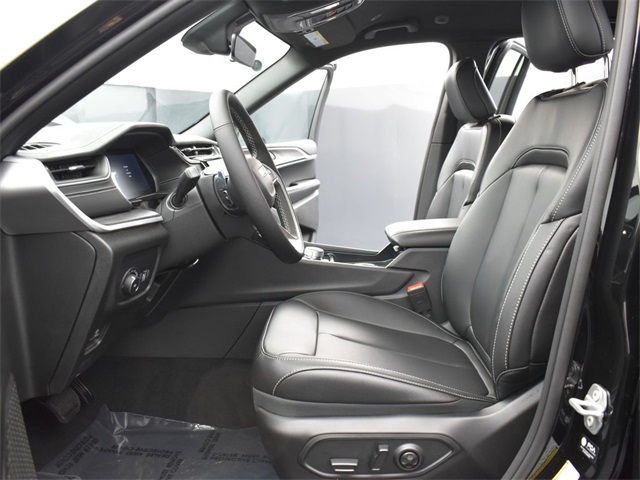 2025 Jeep Grand Cherokee Limited photo 6